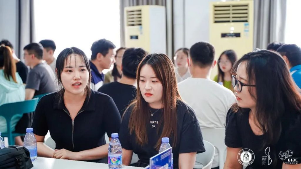 西南大學專業學位導師培訓暨順德校企聯合培養對接大會走進設計城